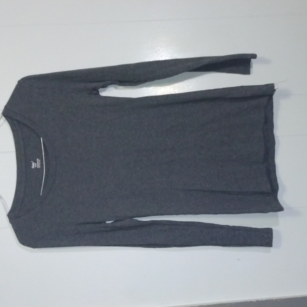 Gap shirt